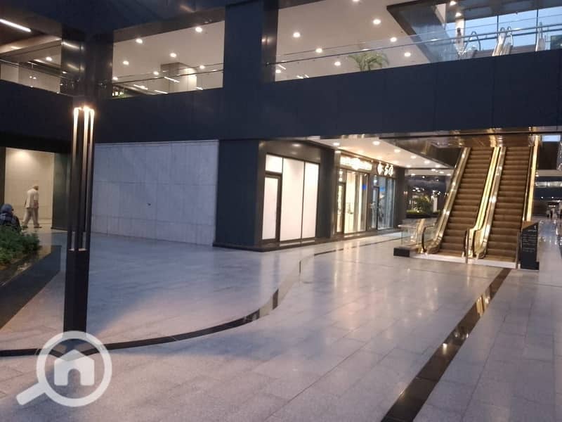 3 677b6162-c0e5-4021-aaad-1bdf211a2669. jpg