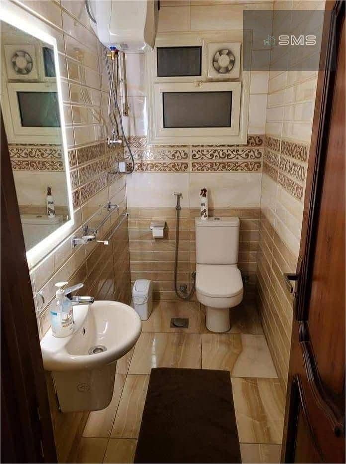 8 2222. jpg