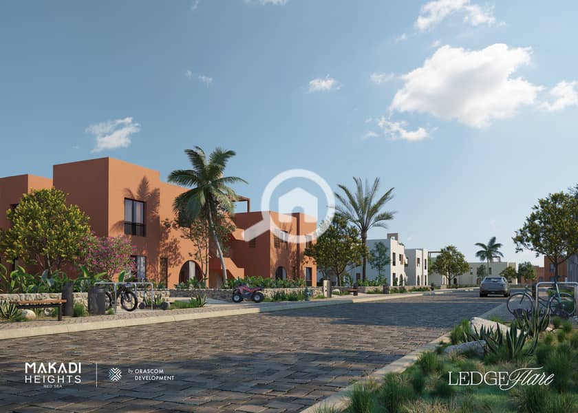 2 CAM17-STREETVIEW-LIFESTYLE_. jpg