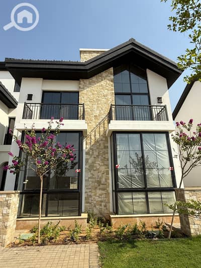4 Bedroom Villa for Sale in New Cairo, Cairo - 26eba0c7-cc17-4cfa-97f1-7f092ae7d4b0. jpg