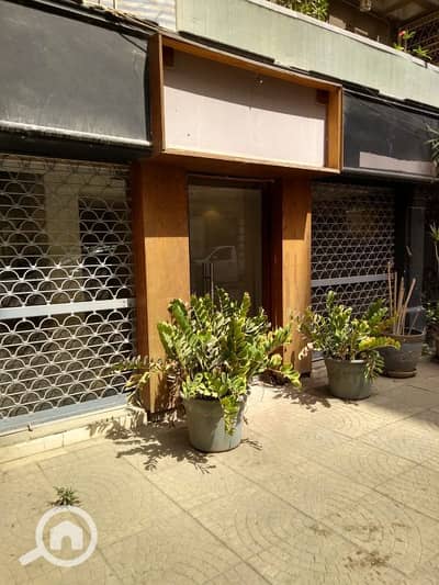 Retail for Rent in Zamalek, Cairo - محل ٢٠٠م للايجار بالزمالك