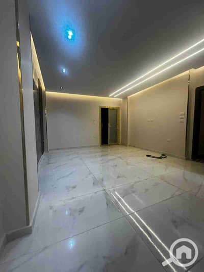 3 Bedroom Flat for Sale in 6th of October, Giza - IMG-20251005-WA0012. jpg