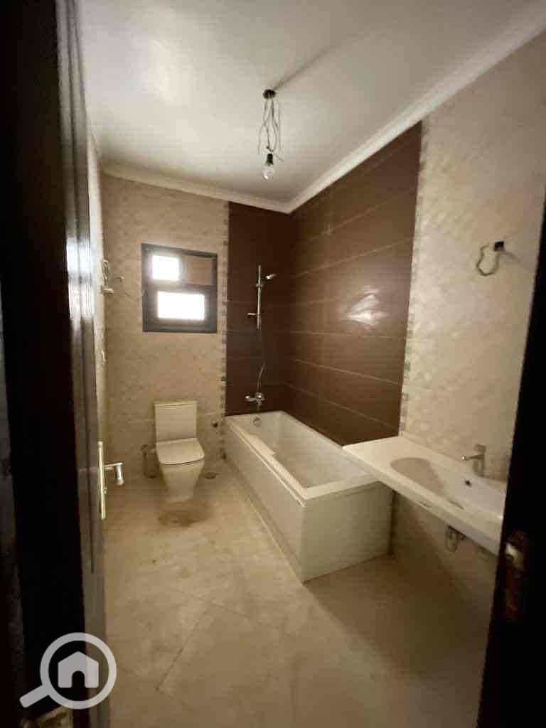 9 c4a9683e-5f02-4f3a-95d2-9dc4433f178b. jpg