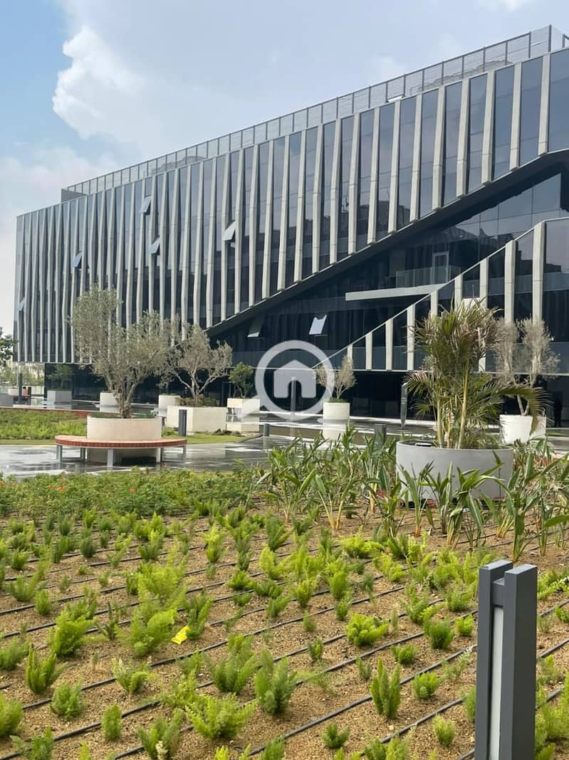 3 f19573c5-5bdd-4f38-b80b-e07eff804bb4. jpg