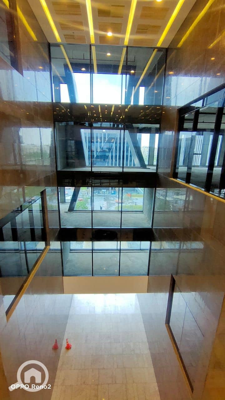 6 1e7f2feb-6d3e-41d7-84b6-14dc57887c5b. jpg