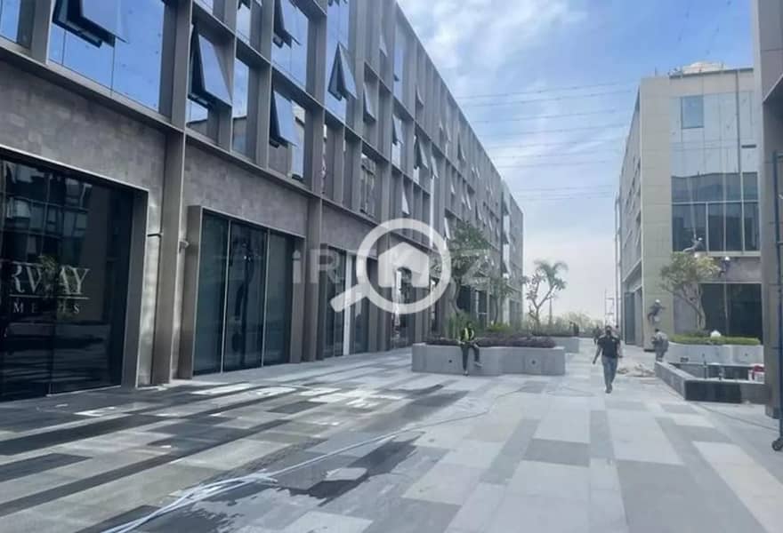 8 d625a3a9-edb7-430a-9540-c8d863cb12d0. jpg