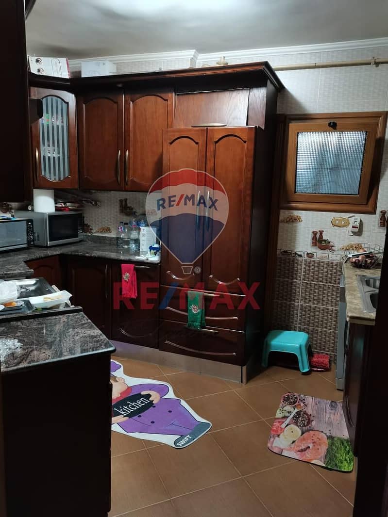 14 e062ee3d-8f2c-46b6-a5dc-cea91652abd4. jpg