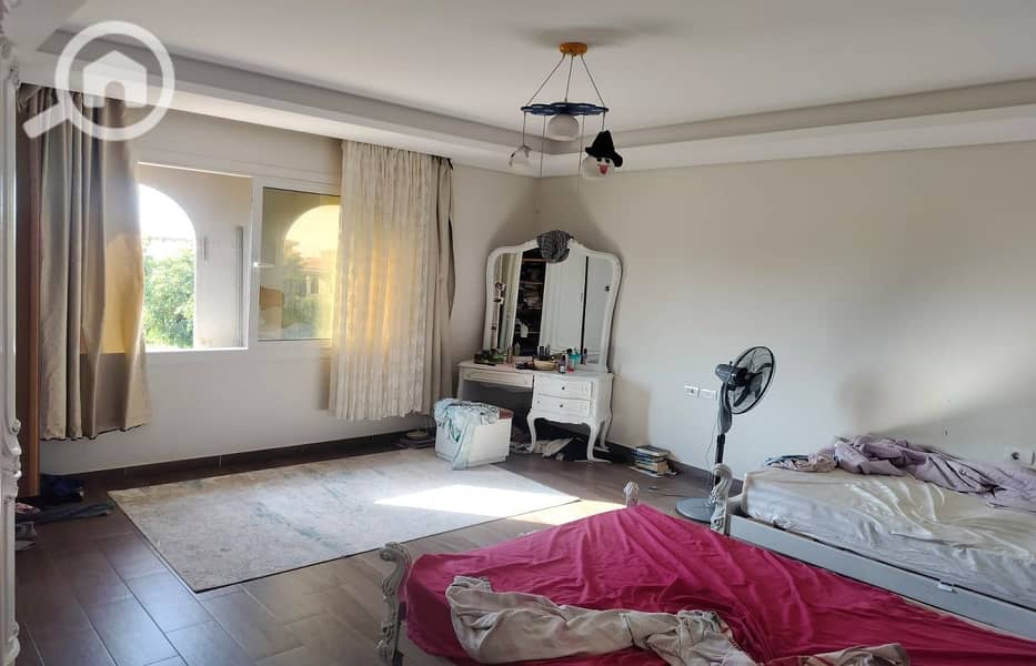 18 a05044cc-2bbc-47d1-9fb2-361031de635d. jpg