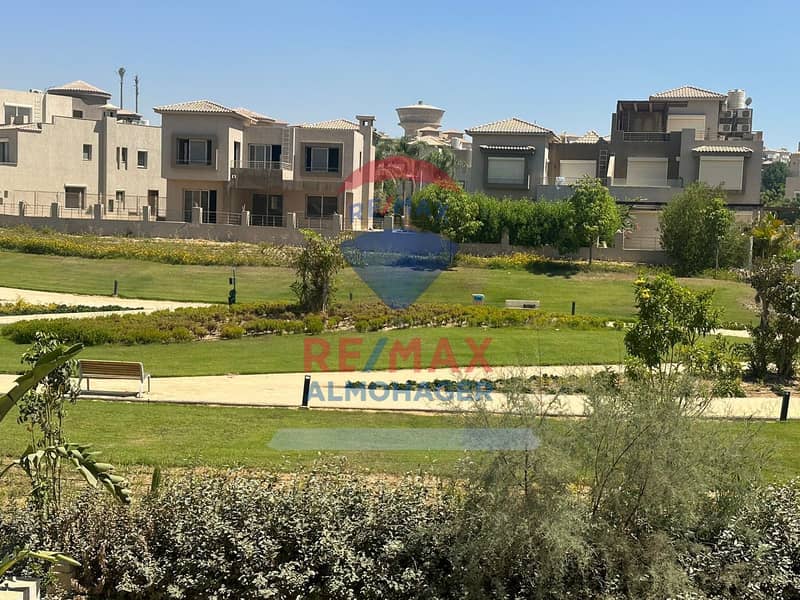 2 f5b5470c-8b8a-4556-a9c9-598e4ce18578. jpg