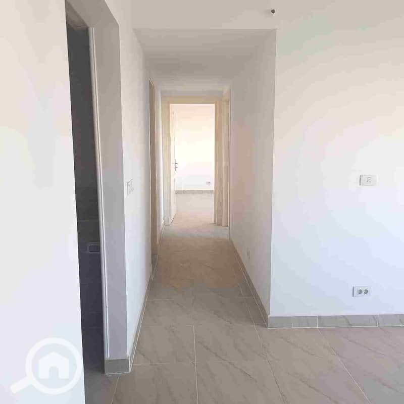 1000386806. jpg 1000386806. jpg