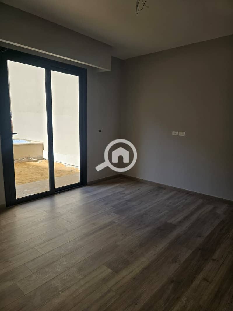 10 WhatsApp Image 2025-10-04 at 11.13. 17_d6655768. jpg