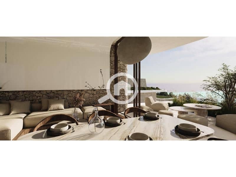 10 Naos Brochure_Page_28. jpg