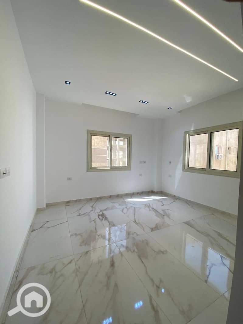 9 WhatsApp Image 2025-10-05 at 2.14. 07 PM (1). jpeg