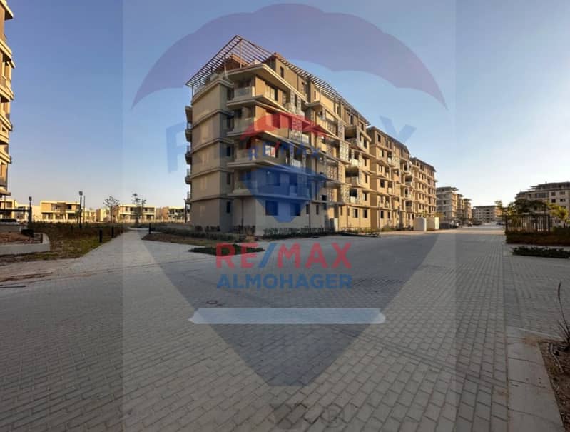 12 PHOTOS (156). jpeg