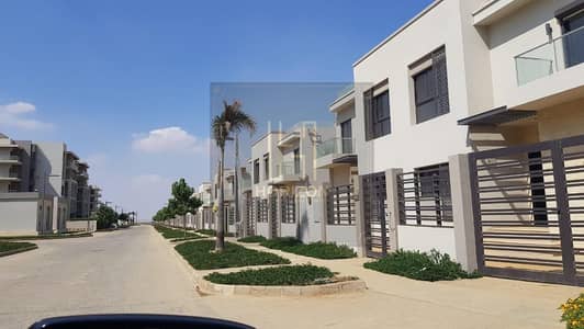 توين هاوس 5 غرف نوم للبيع في القاهرة الجديدة، القاهرة - WhatsApp Image 2025-10-05 at 3.57. 00 PM (1). jpeg