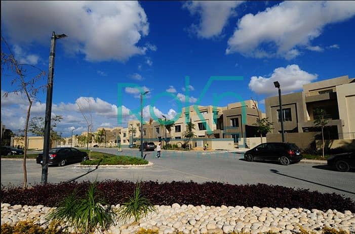 7 palm-parks-compound. jpg