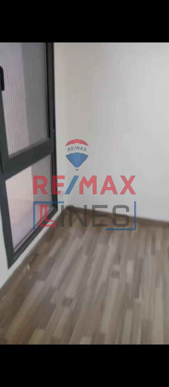 4 WhatsApp Image 2025-10-05 at 13.57. 07 (2). jpeg