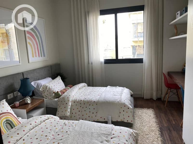 12 321918479_553533956676377_670655448119689606_n. jpg