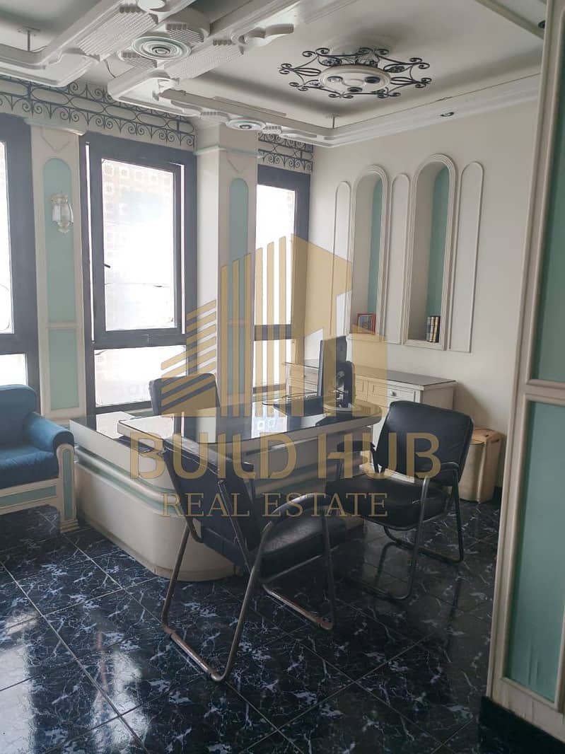 4 3fdd12cf-2f14-4d69-8c4f-daa47e7c1a7b. jpeg