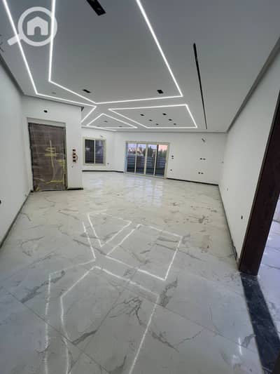 3 Bedroom Apartment for Sale in Sheikh Zayed, Giza - صورة واتساب بتاريخ 1447-04-12 في 18.30. 18_3ceff010. jpg