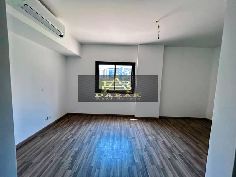 6 593f637c-b97b-45e5-95b7-71d9c3e533aa. jpg