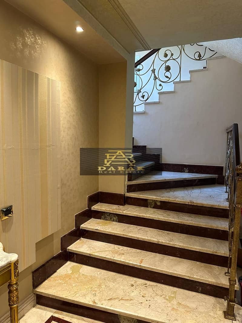 5 4eacc014-9c5c-4875-8736-eca16373e58b. jpeg