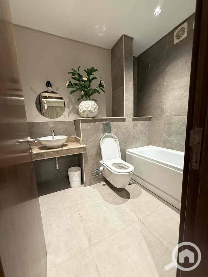 16 716b159d-17ec-4139-b958-a28728300721. jpg