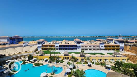 2 Bedroom Chalet for Sale in North Coast, Matruh - شاليه فيو اكثر من رائع برج امامي علي البحر مباشره في بورتو مارينا