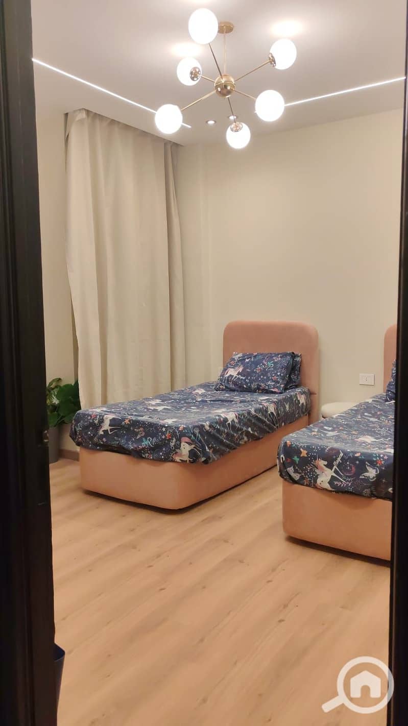 10 WhatsApp Image 2025-09-11 at 17.59. 44_b7033ee9. jpg