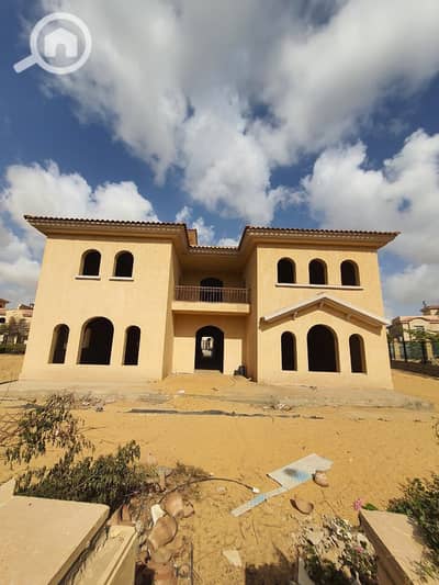 5 Bedroom Villa for Sale in Madinaty, Cairo - c4945a76-1884-46e2-b4e0-822086b2b87f. jpg