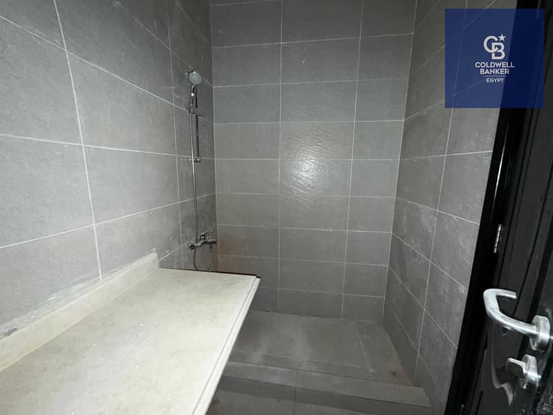 7 b49dab44-8ff0-41ef-bb10-96cef22ca24c. jpeg