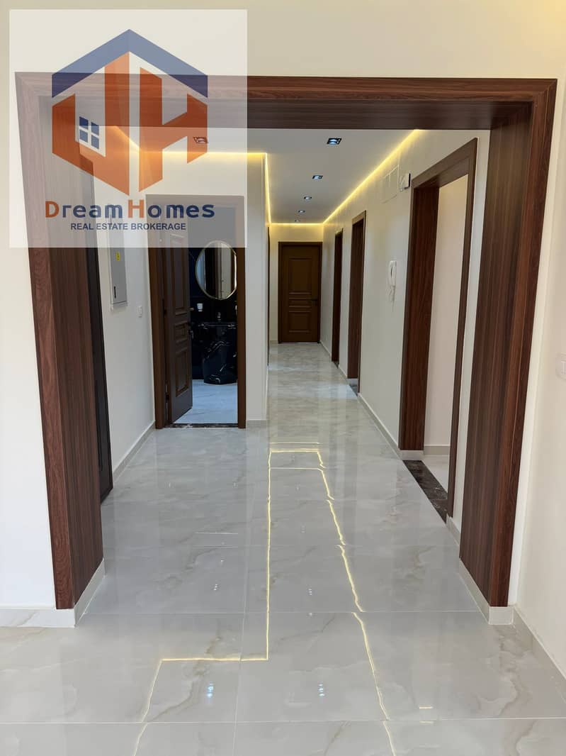 2 WhatsApp Image 2025-10-05 at 8.35. 53 PM. jpeg