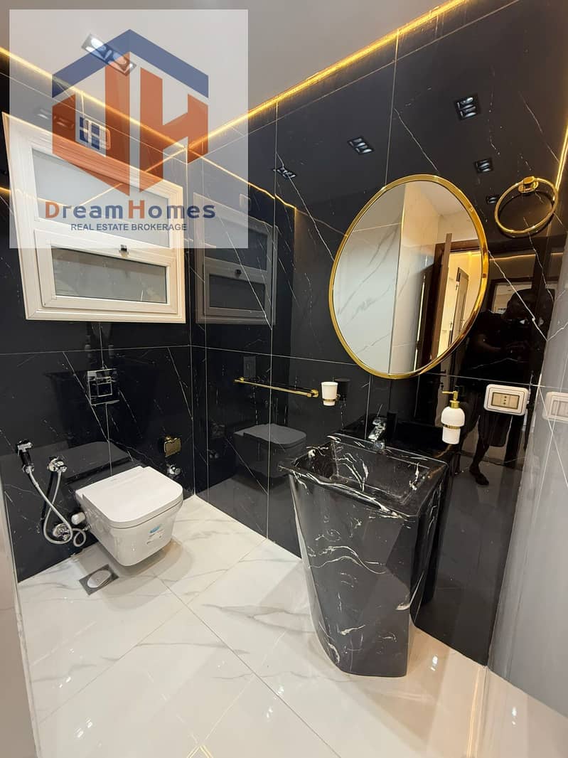 5 WhatsApp Image 2025-10-05 at 8.35. 53 PM (1). jpeg