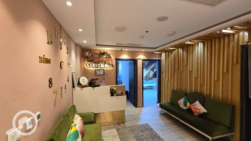 2 872d1af2-ecd8-4e57-b97f-401c576f6cc5. jpeg