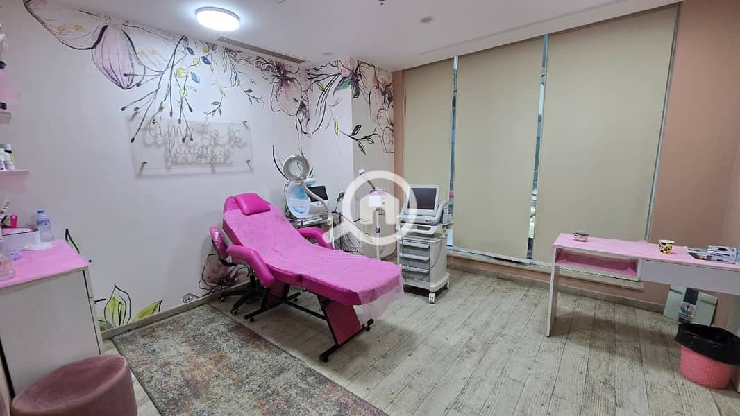 4 900f003e-03bb-4f18-a10f-2129f3925caa. jpeg