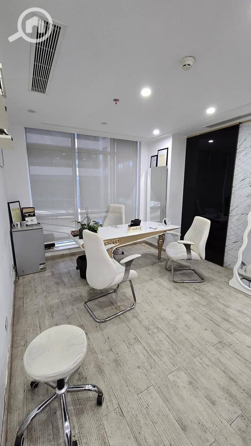 6 7873a908-3c36-4783-9328-203c11f9be12. jpeg