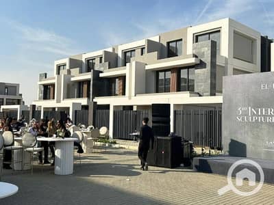 5 Bedroom Townhouse for Sale in New Cairo, Cairo - WhatsApp Image 2025-10-05 at 3.33. 58 AM (1). jpg