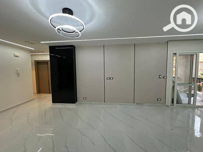 3 19f64db3-b05a-4811-954c-e15cc34fdab7. jpg