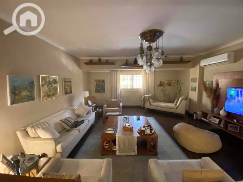 IMG_7977. jpg IMG_7977. jpg