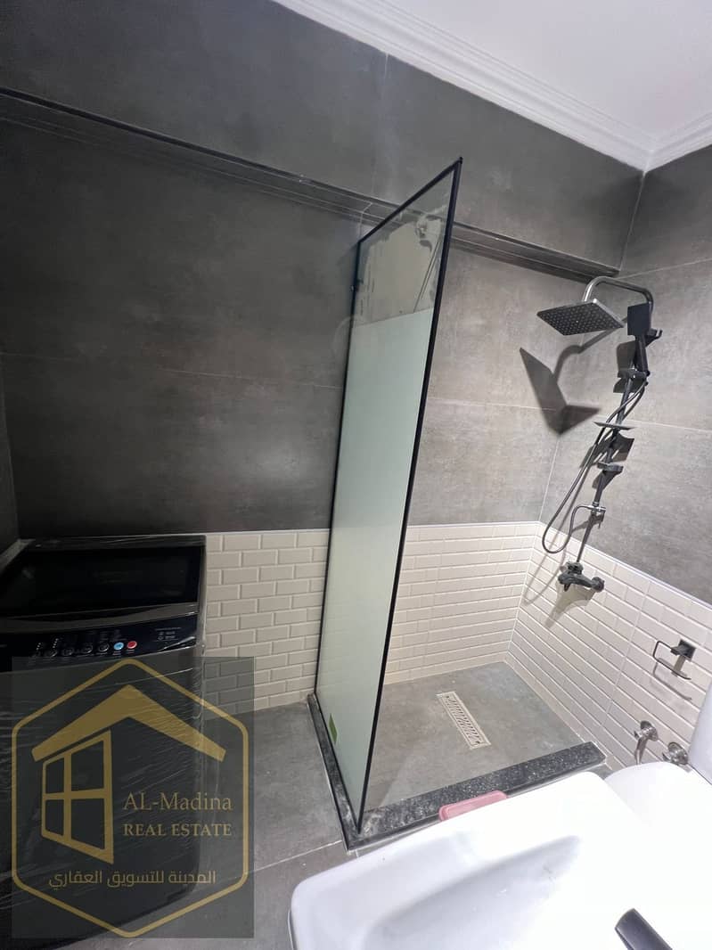 5 WhatsApp Image 2025-10-04 at 19.47. 55 (1). jpeg