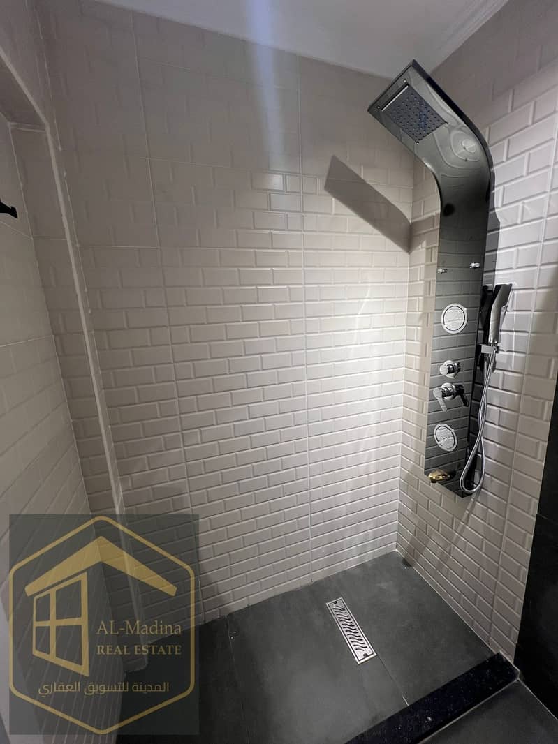 19 WhatsApp Image 2025-10-04 at 19.48. 00. jpeg