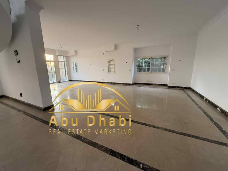 10 0996b3f1-d113-478c-8a1b-ced492aed5ad. jpg