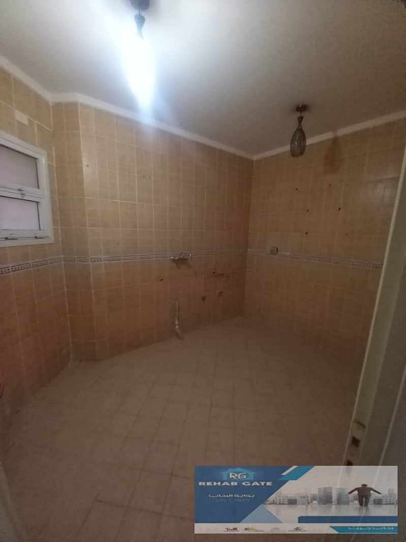 10 WhatsApp Image 2025-10-06 at 12.48. 01 PM. jpeg