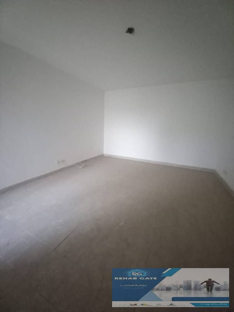 22 WhatsApp Image 2025-10-06 at 12.47. 59 PM (2). jpeg