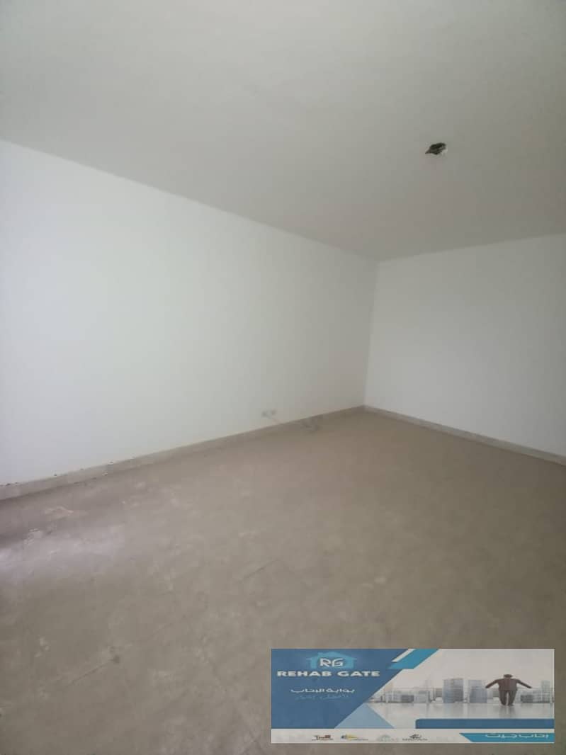 23 WhatsApp Image 2025-10-06 at 12.47. 59 PM (1). jpeg