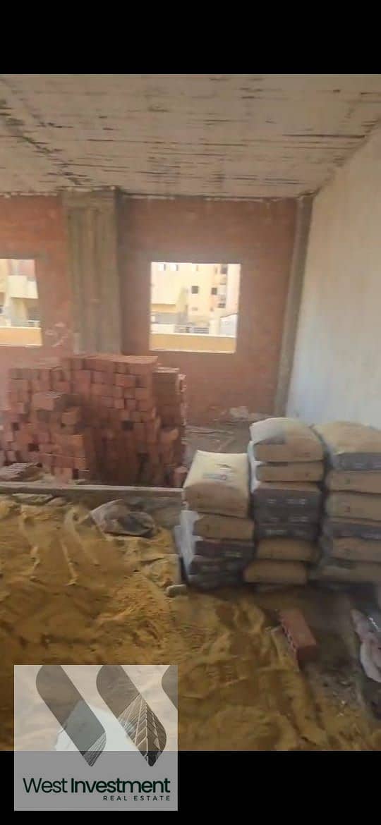 4 WhatsApp Image 2025-10-06 at 12.46. 52_c060d935. jpg
