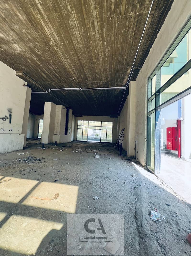 4 f61a85a3-ad91-4b61-bee4-a0556a4d1680. jpg