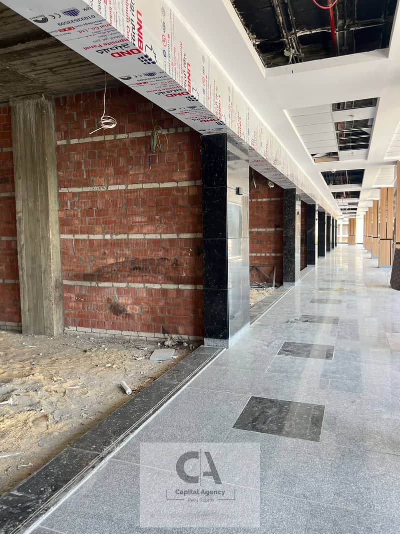 5 f8b9e8bd-db19-41aa-871f-bd1a1f4bb131. jpg