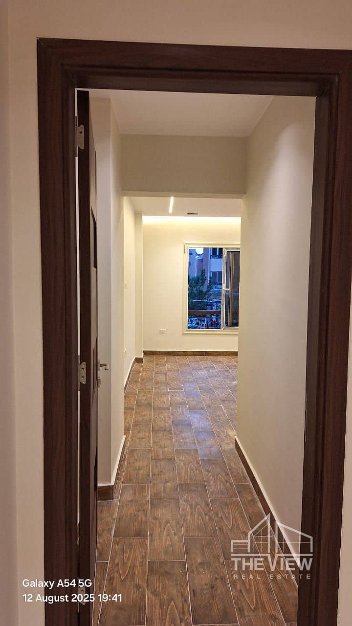 4 WhatsApp Image 2025-08-18 at 21.43. 58_8930d85d. jpg