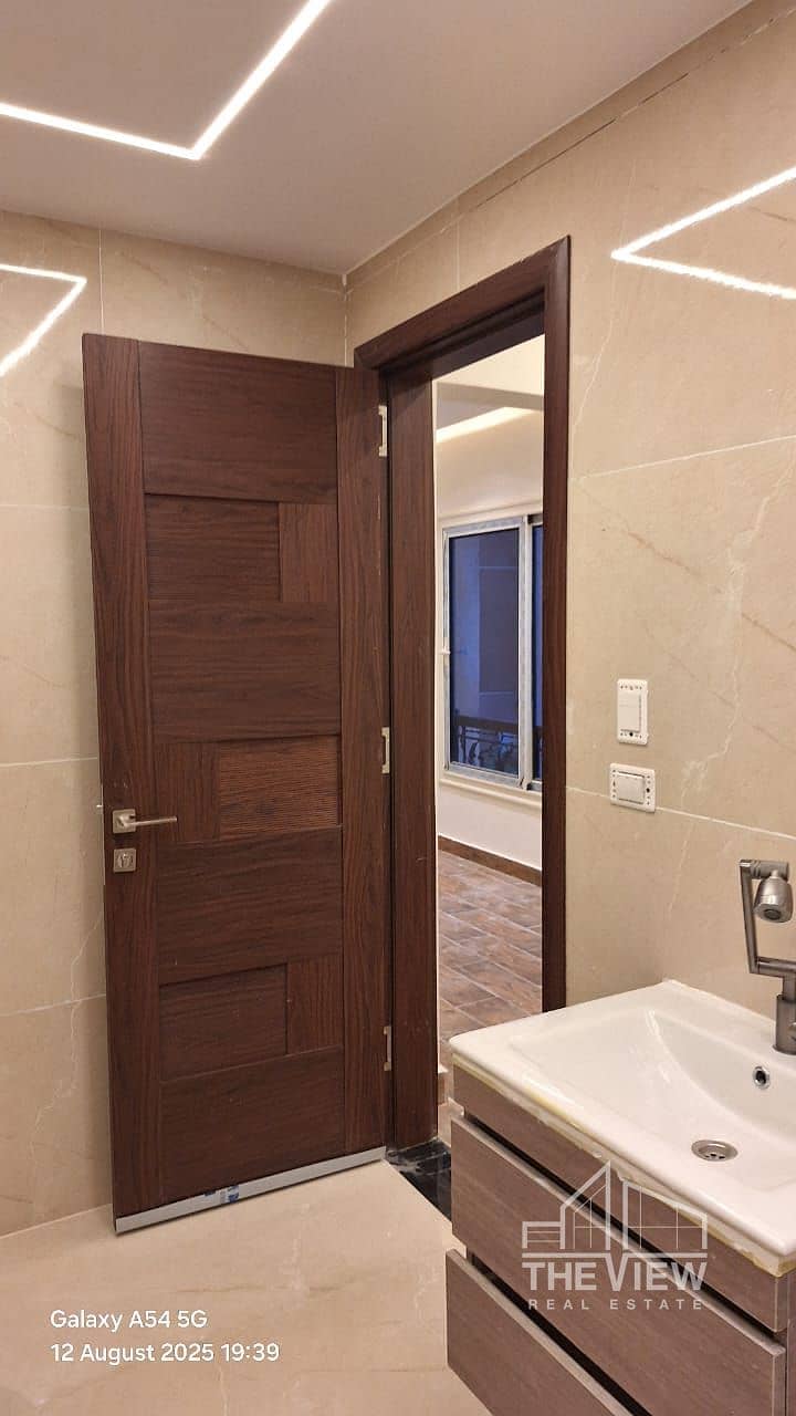 5 WhatsApp Image 2025-08-18 at 21.43. 58_01336668. jpg